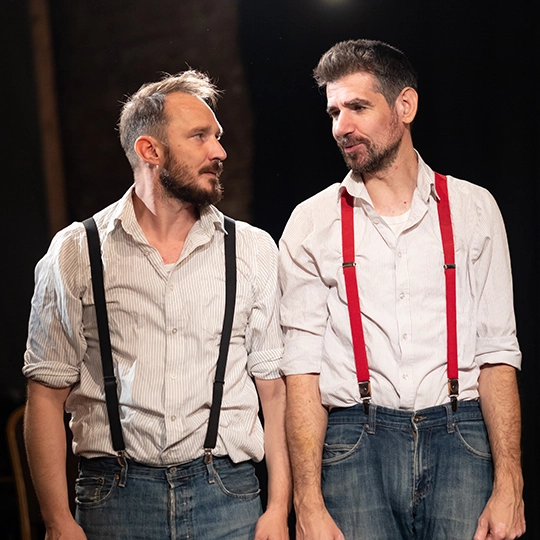 Kövek - Színészek